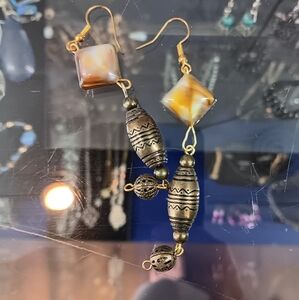 Elegant Gold and Brown Dangle Earrings